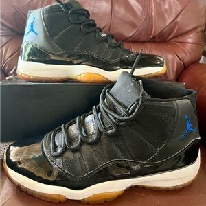 Jordan 11 SpaceJam (2009) size 13